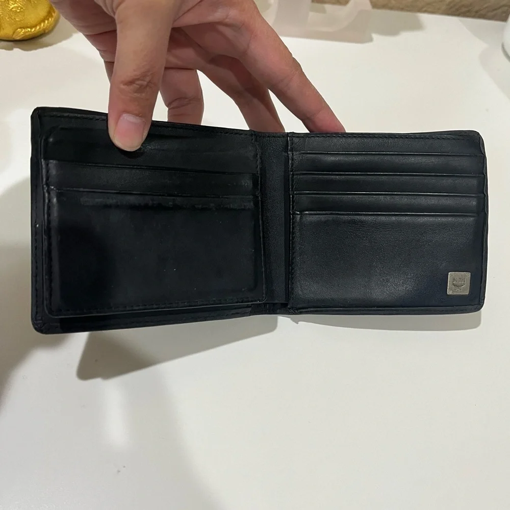 MCM BLACK VISETOS MEN’S WALLET